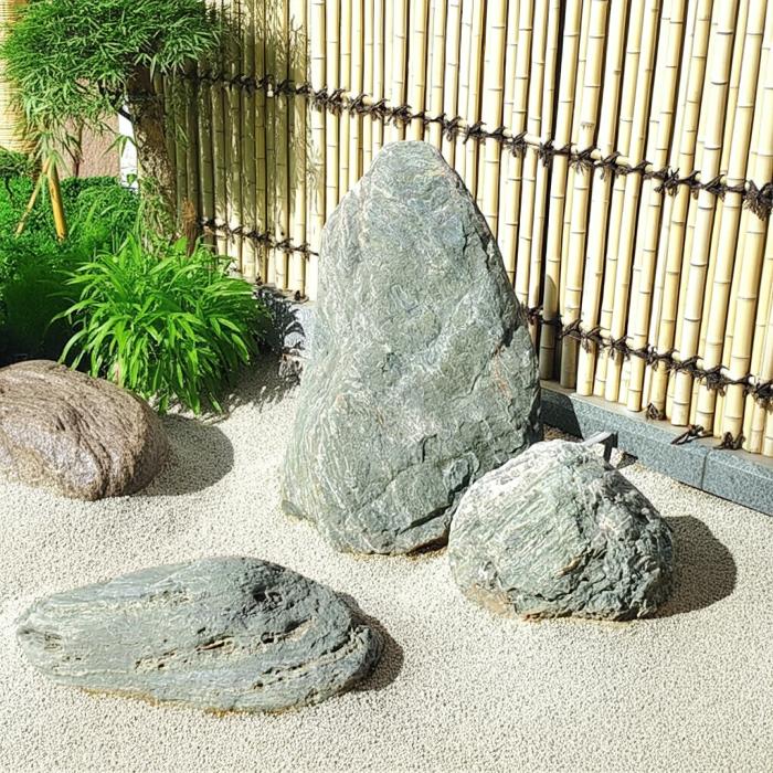 多胡石　鉢　60キロ　庭石　石　鑑賞石 庭　坪庭　ガーデニング 多胡石 鉢 60キロ 庭石 石 鑑賞石 庭 坪庭 ガーデニング