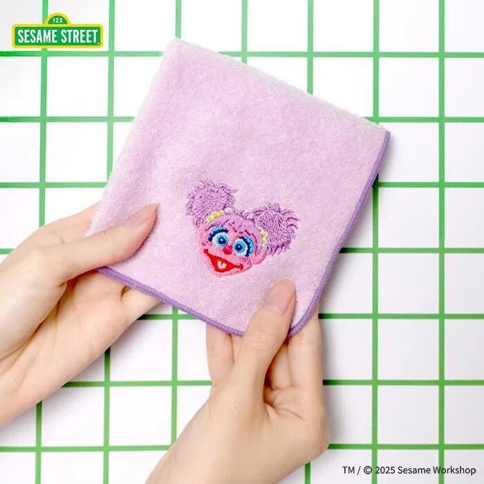 送料無料 Flowering SESAME STREET ハンドタオル LSS-T001 タオル 今治タオル 刺繡 セサミストリート クッキーモンスター エルモ アビー ビッグバード 女子 人気 大人 レディース プレゼント ギフト フラワーリング 2