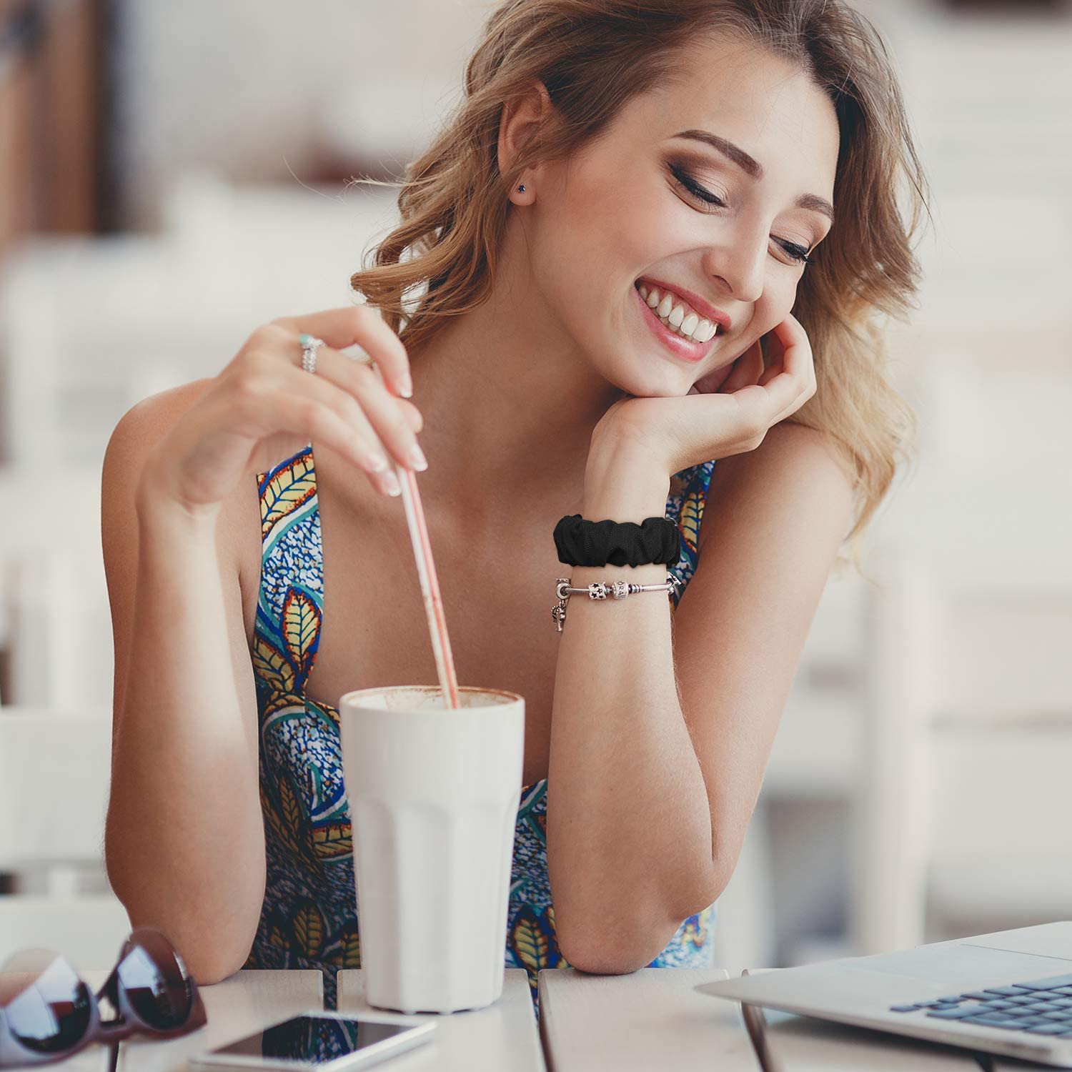 エレコム アップルペンシル専用(第2世代)/太軸タイプ/ウェーブグリップ/ホールドタイプ/クリア TB-APE2GFHDCR 関連：(日常 生活 暮らし グッズ 商品 アイデア 時短 便利 父の日 母の日 クリスマス 結婚 プレゼント)