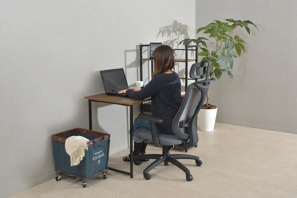 即納 パソコン周りがスッキリ片付く PCデスク 机 パソコンデスク 作業台 木製 幅120(天板72cm)×奥行き65×高さ120cm [3]