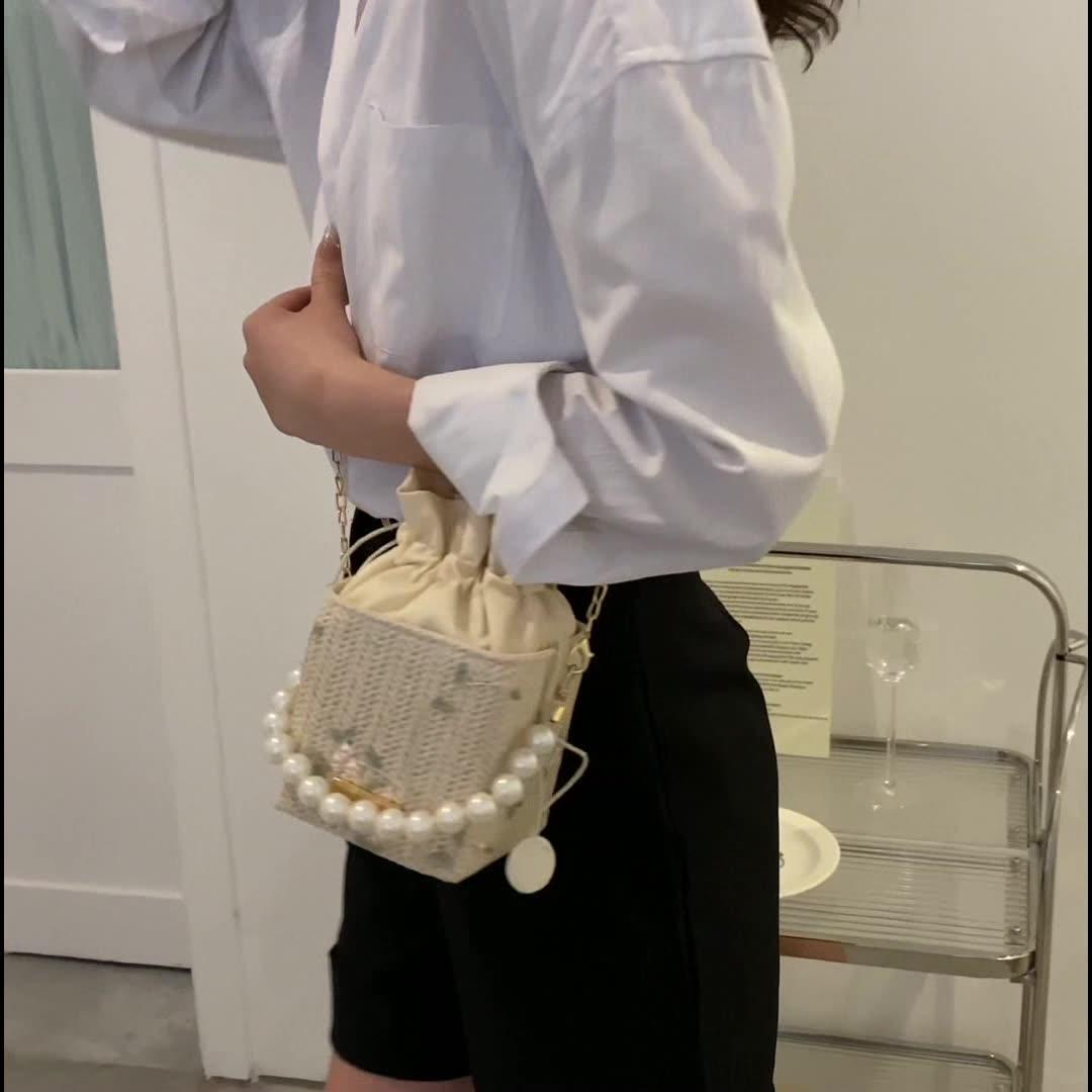 【まとめクーポン2000円最大利用可能】ショルダーバッグ レディース 夏 パールデザイン 小型バッグ 編み目デザイン 高級感