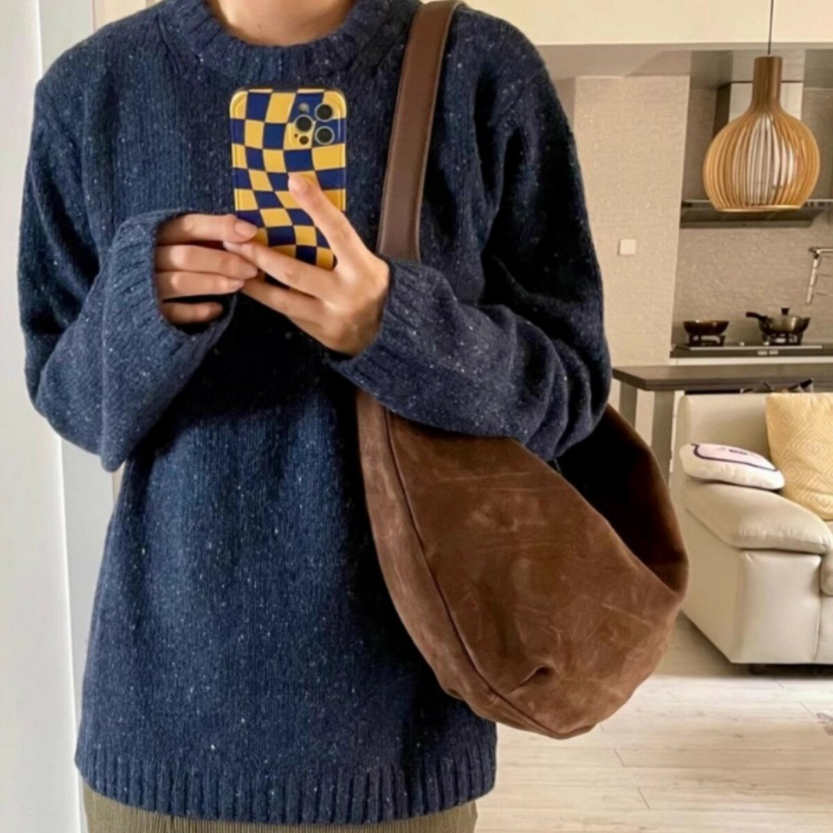 【最大2000円まとめクーポン利用可】レトロ バッグ 女性用 新作 秋冬 ファッション 人気 スリングバッグ 使いやすい デザイン ショルダーバッグ 耐久性 おしゃれ 必見 多機能 トレンド 収納力抜群