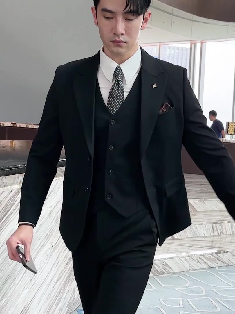 【まとめクーポン2000円最大利用可能】スーツ 高級感 秋 カジュアル ハイエンド 花婿 結婚 青果襟