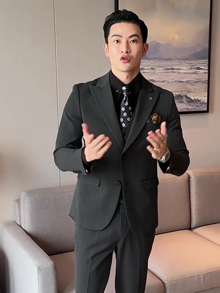 【最大2000円まとめクーポン利用可】スーツ シングルボタン 花婿 結婚式 タキシード 3点セット メンズ 無地 スーツ