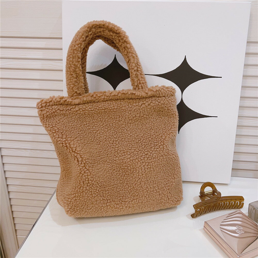 【最大2000円まとめクーポン利用可】布包冬季新款 純色毛 手提小包 人気な ポッケト付き 使いやすい 耐久性抜群の加厚毛毛包 ママにも最適なかわいいデザイン