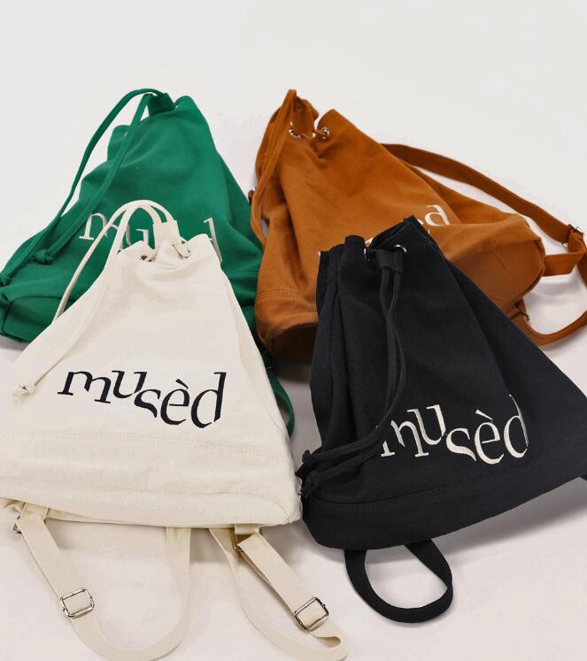 リュック バッグ ショルダーバッグ 4色 ブラック ホワイト グリーン ブラウン 軽量 大容量 通勤 旅行用