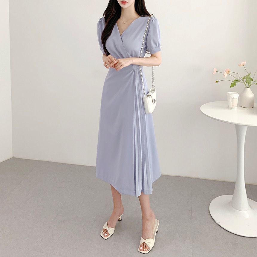 ワンピース ロング丈 Vネック 一枚仕立て ウエストリボン付き プリーツ裾 スリム効果 フランス風 夏用 レディース