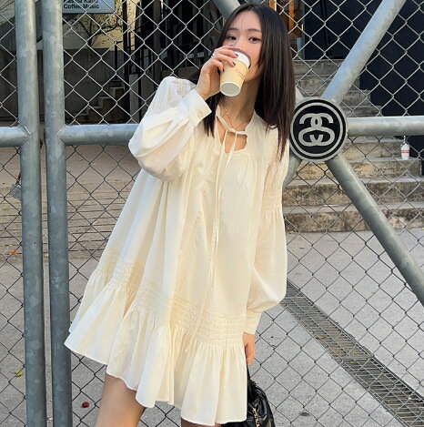 【最大2000円まとめクーポン利用可】ワンピース 長袖 ランタン袖 ゆったり Aライン レトロ スイート 小柄向け ホワイト レディース