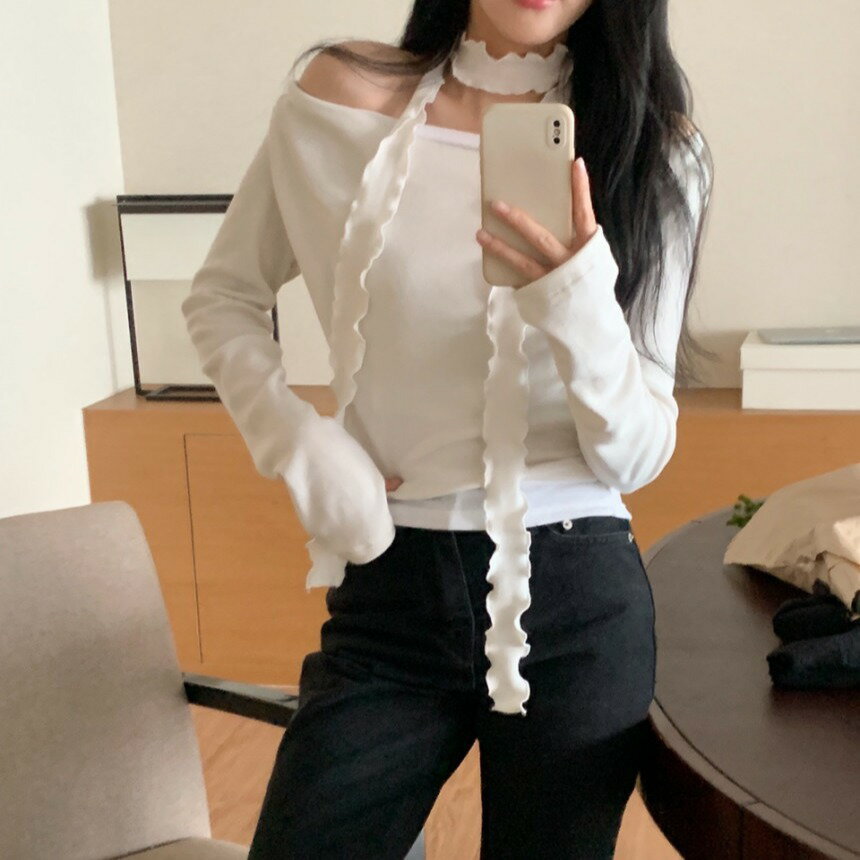 SS値引き＆最大2000円まとめクーポン！Tシャツ 長袖 ホルターネック 配色切り替え オープンショルダー スリム効果 レトロ 高級感 レディース