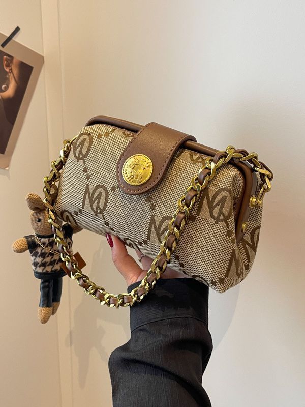 【最大2000円まとめクーポン利用可】ショルダーバッグ エコバッグ 合成繊維 小さめ 大人 カジュアル ファッション トレンド 肩掛け バッグ クラッチバッグ 斜め掛け バッグ レディース 人気 クラシック