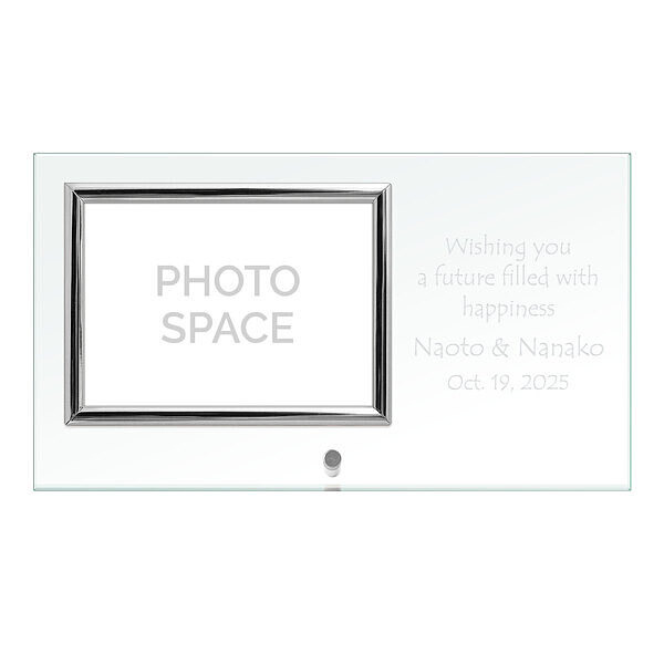 【送料無料】【名入れ】フォトフレーム プレート ヨコ シルバー 名入れ写真立て 誕生日 結婚祝い 記念日 ギフト プレゼント 還暦 刻印 創立 表彰 女性 男性 卒業 開店 退職 出産 祝い 開店 就職 入学 バレンタイン 新築 父の日 母の日