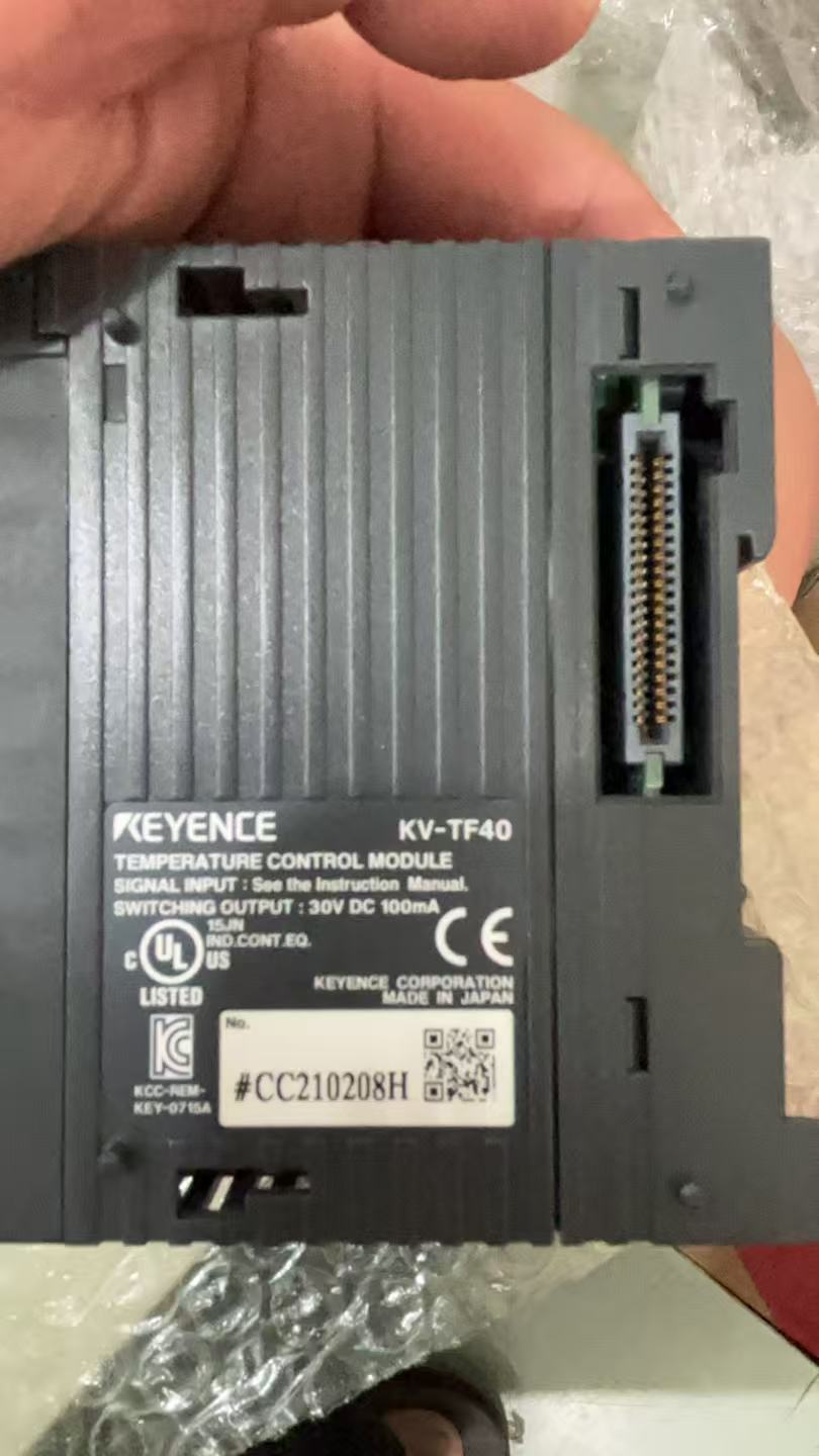 KEYENCE KV-TF40 PID温度調整ユニット、マルチ入力4チャネル