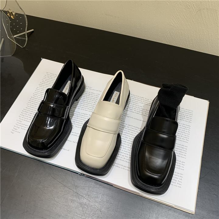 樂天商城 - レディース ローファー 厚底シューズ オシャレ 3カラー お仕事コーデ スクエアトゥ D43 ママコーデ. トレンド 厚底