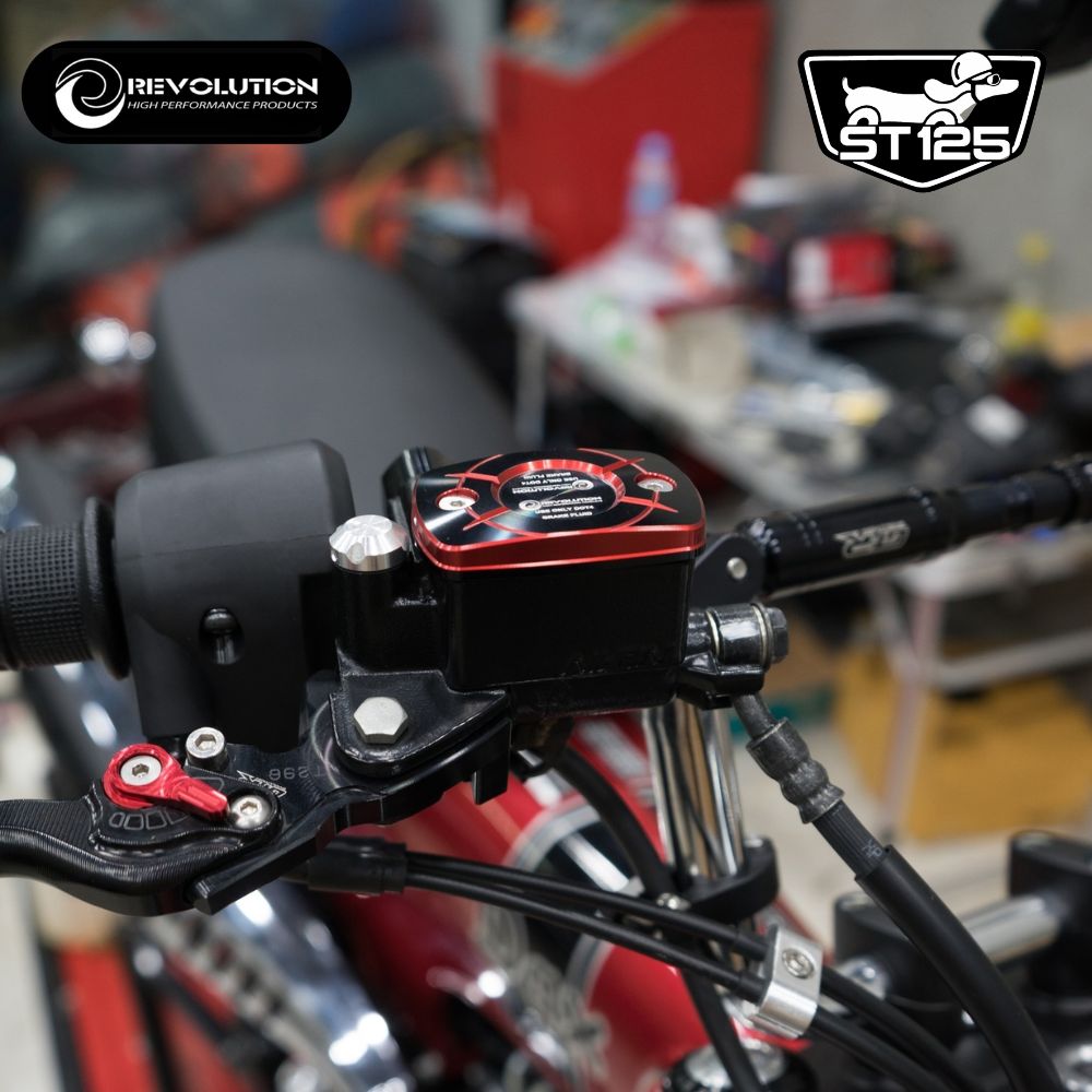 REVOLUTION マスターシリンダーカバー/Master Cylinder Cover for HONDA FORZA-300,350 / ST-125 DAX125/C125　YAMAHA NEW/X-MAX300