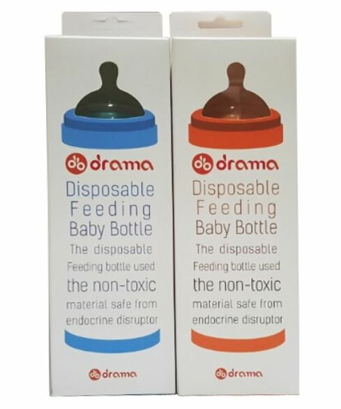 段ボールでの配送はこちら(配送料が上がります) Drama　使い捨て哺乳瓶 Disposable Feeding Bottle 商品内容:●哺乳瓶本体(ケース),Y型乳首,パック10枚●パック60枚 ◇環境ホルモン(Bispheno-A)から安全な無毒性素材を使用。 ◇使い捨てで衛生的。 ◇軽くて簡便だから外出時の持ち運びにとても便利。 ◇確認しやすい母乳量の目盛り。 ◇母乳の冷凍/冷蔵保存可能なビニール素材。 *基本的にY乳首が装着されています。 *一つの哺乳瓶にパック10枚が入ってます。 *使い捨て哺乳瓶の乳首は交換用だから、 市販の一般哺乳瓶との兼用が可能です ********************************************** Drama　使い捨て哺乳瓶 素材:PP/LSR/PE 哺乳瓶のサイズ:70x70x205 COLOR:Yellow/Blue 容量:250ml 乳首:Y Type ********************************************** 2018年1月末販売分より、日本語の説明書がつきました。 ※モニターにより色が実物とは異なる場合が御座います。 配送：宅配便のみ All THINGS HAPPY - by Iworkpro Co. Ltd.段ボールでの配送はこちら(配送料が上がります)