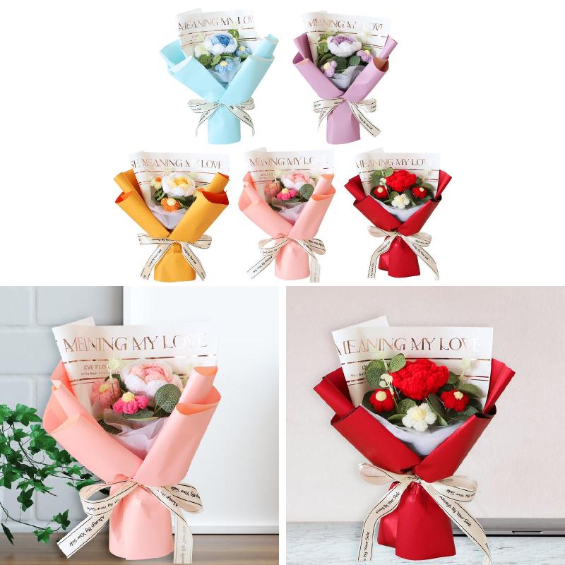 ニットフラワーブーケかぎ針編みの花は.結婚式の先生のおばあちゃんのお母さんの妻のために娘の息子からの母の日の贈り物を終えます