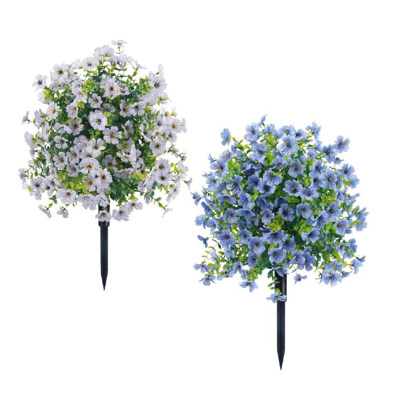 人工バイオレットの花茂みのあるスパイクヤードガーデンの屋内パティオのための屋内パティオのための偽の植物