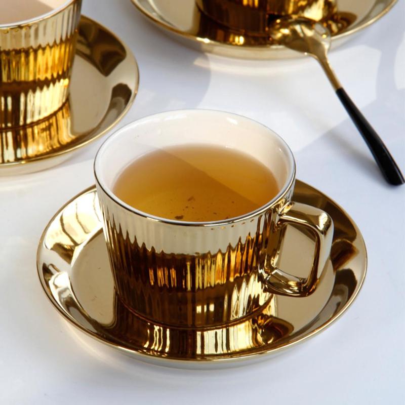 磁器とソーサーセット.コーヒー用キット