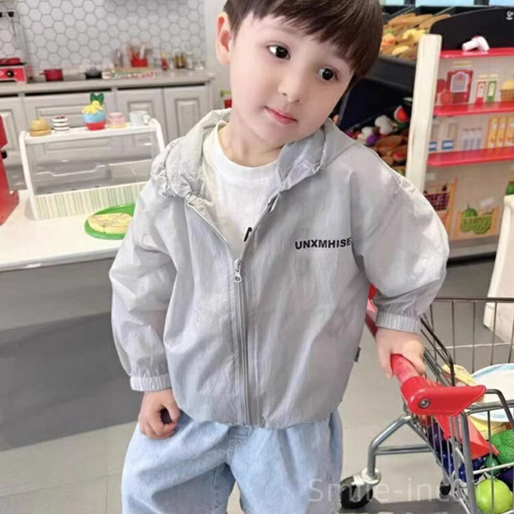 【送料無料】男の子 uvカット 薄手 ウインドブレーカー 接触冷感 女の子 無地 フード付き ジャケット ジャンパー キッズ UVカットパーカー