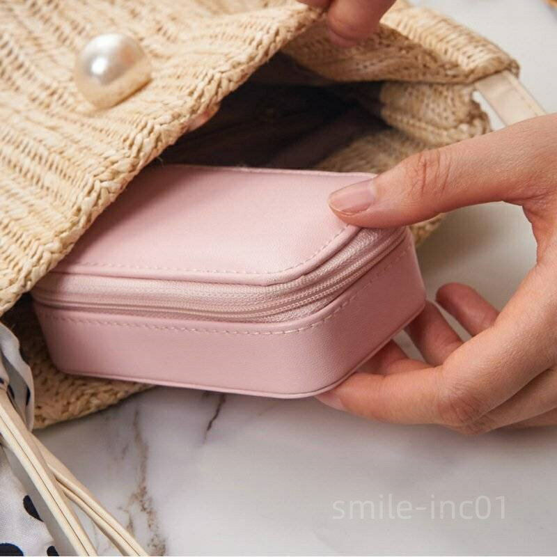 【送料無料】ネックレス収納 指輪ケース ピアスケース ジュエリー収納 宝石箱 アクセサリーケース 携帯 小型 ス