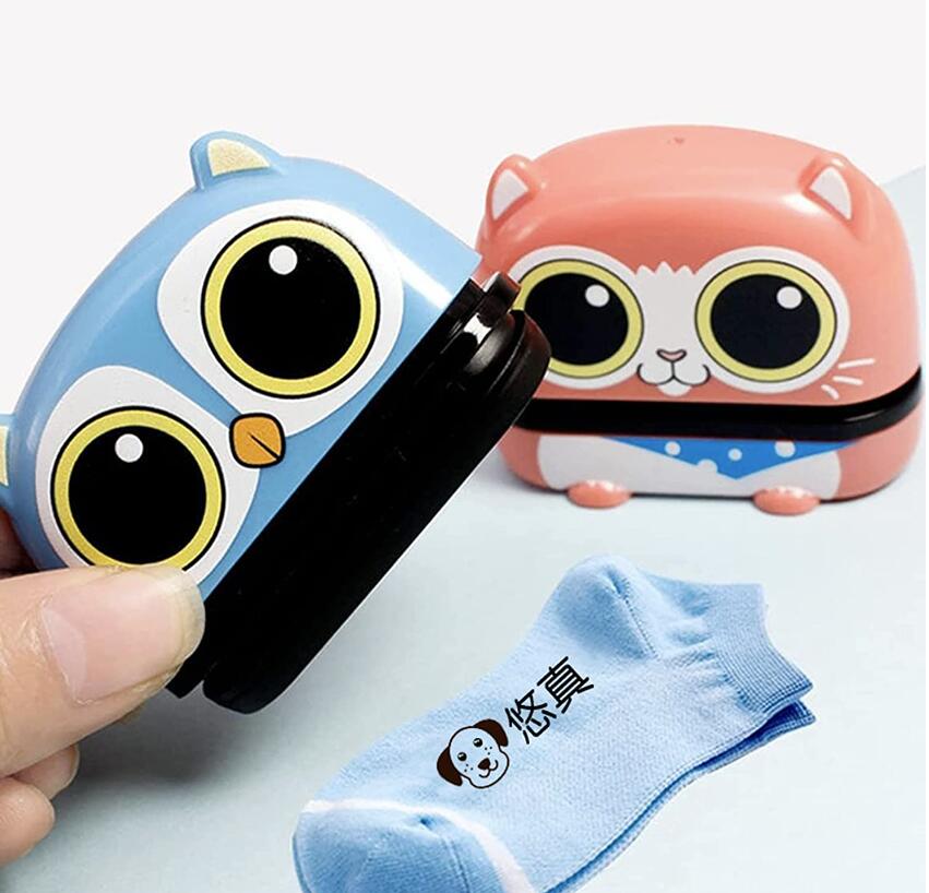 smilecoco楽天市場店の名前スタンプお名前スタンプ 洋服用 布用 防水 おしゃれ アニマル 洋服 靴下にも使える！お名前スタンプ 防水インク付き セット 名前つけ スタンプセット 保育園 幼稚園 洗濯ok アイロン不要 はんこ おしゃれ可愛い 名前付けグッズ 印 ハンコ 丸フォント 名前ハンコ｜アングル2