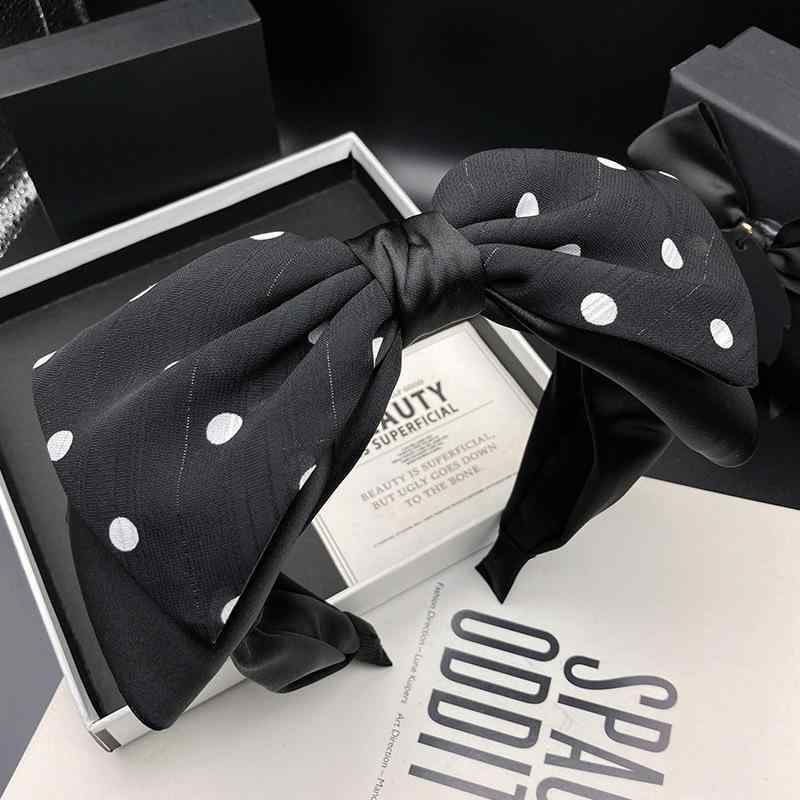 ヘアアクセサリー レディース ブラック 黒 高級感 エレガント ビッグリボン 蝶結び ヘアバンド カチューシャ ヘアクリップ 髪留め 洗顔 メイク用 布製 ファッション 通勤 普段使い