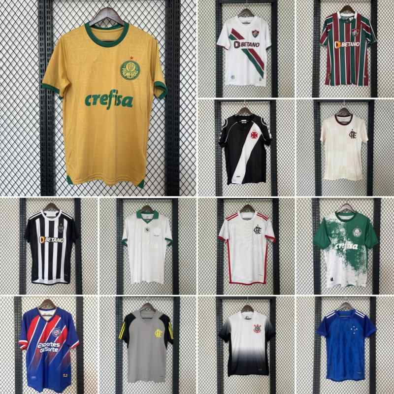 サッカーユニフォーム ブラジルリーグ 海外クラブチーム 通気性抜群吸汗速乾機能 練習用トレーニングウェア 応援グッズスポーツ用品 半袖シャツ 運動着観戦用大人メンズ上下セット