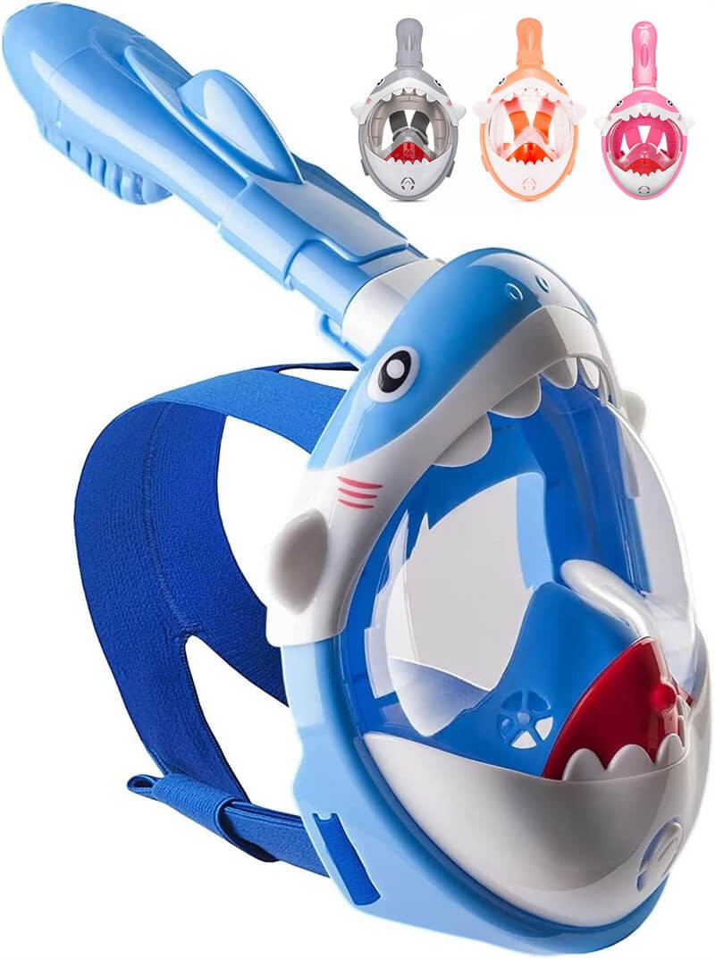 商品詳細 商品名:シュノーケルマスク 材質:シリコン、ポリカーボネート、ポリアミド/ポリエステル サイズ: XS カラー:ブルー、オレンジ、グレー、ピンク サイズ目安: XS目:頭から下顎までが10cm未満の方 一般的に6-14歳のお子さまに適しています。 ■装着方法 *1、装着時は下顎を合わせ、顔あたりのシリコン部分を左右に広げつつ、強めに顔を押し当てて装着してください。 *2、きつすぎる場合は、フィットした後に多少緩める感じがいいです。 *3、装着し終わった際にシュノーケル部分を手でふさぎ、息を吸った時に中のボールが浮けばきちんと隙間なく装着できています。 (髪の毛やひげなどは浸水の原因となりますのでまとめてからお使いください) *装着後呼吸が可能 ※長めになったドライシュノーケルと呼吸マスクで組み立て、口からも鼻からも呼吸が可能です。 180度のクリアなワイドビジョンを提供し、多くな魚類や海の生物を見ることができます。 *耐水流、耐衝撃、耐圧力 ※安全性の高い割れないポリカーボネートを採用、目と顔をしっかり保護します。 ※曇りにくい防曇設計、水下の美しい世界を存分にお楽しみいただきます。 レジャーシュノーケルや主題旅行に最適です。 *シリコン素材を採用 ※海水の腐蝕に強い、やわらかい医用シリコン素材を採用し、顔にぴったりフィットし水の浸入を許しません。 お肌にも優しい、アレルギーを防止できます。 フルフェイスマスクなので、顔全体が乾燥な状態を保つことができ、日焼け止めを塗っても大丈夫です! *ドライシュノーケル技術で、鼻からも口からも呼吸可能 ※このチューブレスシュノーケルマスクを使えば、吐き切れない水や海水が残ってもこの排水室に溜まっているので息苦しさがまったくありません。 *フルフェースで装着簡単 ※このシュノーケルマスクがあれば、呼吸チューブやゴーグルを一々装着する面倒さとさようなら、時間を節約できるし、もっと衛生的です。 *ご使用の際、息ができるように、シュノーケルの煙突部分が水上に出られるようにしてください。 *ご使用の際は安全のためライフジャケットの着用または専門のインストラクターのもとで使用を行ってしなさい。 *マスク、シュノーケル、シールリングに破損箇所や傷がないかよく確認してください。 *事前にビーチの浅いエリアやプールで練習を行ってしなさい。 *自然な呼吸が出来るマスクですが、通常時に比べては呼吸のしにくさがあります。ご了承の上、ご購入してください。 *高波や急速な流れの中でのご使用はおやめください。 *単独でのご使用はせず少なくとも二人以上でご使用ください。 *お子さまの場合は、大人が必ず見守ってください。 *4歳以下のお子さまはご使用いただけません。 *また、軽い潜水なら可能ですが、潜水など潜る行為はお勧めしません。 *マスク型なだめ、空気圧が多く、また吸気口を塞ぐ弁は垂直時のみ可動するため、潜水はお勧めできません。 *本製品を分解や修理、改造をしないでください。けがや故障の原因になります。 *強い衝撃などを与えないで下さい。破損の原因になります。 *本製品を加熱したり、火気に近づけたりしないでください。 *写真撮影の照明や、画像処理の加減により実物の色味と若干異なる場合もございます。あらかじめご了承の上ご購入下さい。