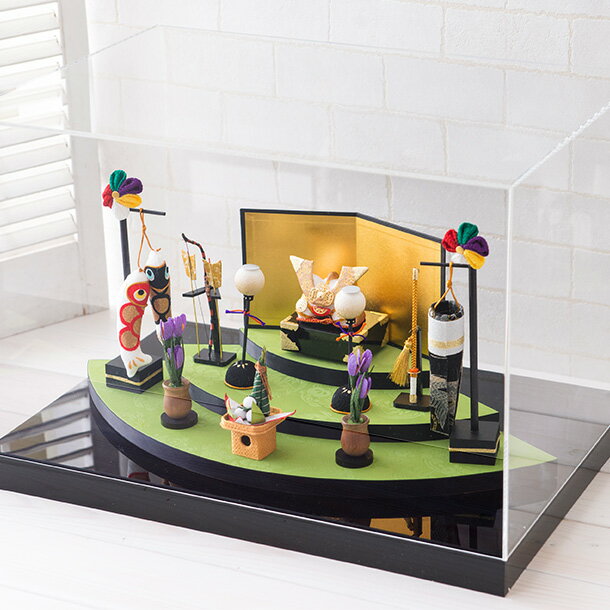 五月人形 ケース飾り兜 コンパクト ミニ ちりめん 三段飾り 段飾り 扇面 金色兜 お飾りセット 端午の節句 初節句 子供の日 龍虎堂 リュウコドウ 五月人形 モダン 送料無料