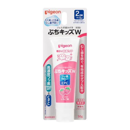 透明/-/-・FlavorName:ストロベリーPatternName:【2才頃~】50g・パッケージ個数:1・・生え揃った乳歯のむし歯予防に・・2才頃〜・・むし歯を防ぐ有効成分「高濃度フッ素950ppm＋CPC」ダブル配合。・・さわやかいちご味。・・無着色・パラベンフリー商品紹介 乳歯が生えそろってきたらジェル状歯みがき ぷちキッズW＜br＞乳歯が生えそろってくると、汚れがたまりやすくなり、むし歯のリスクがより増えてきます。＜br＞「ジェル状歯みがきぷちキッズW」は、2才頃からのお子さまの乳歯の性質を考えて作られた、むし歯の発生と進行を予防する薬用歯みがきです。＜br＞むし歯を防ぐ有効成分「高濃度フッ素950ppm＋CPC」ダブル配合。＜br＞さわやかいちご味。＜br＞＜ジェル状歯みがきぷちキッズの特長＞＜br＞・生え揃った乳歯のむし歯予防に！ うがいができないお子さまにも使える＜br＞・2才頃〜＜br＞・むし歯を防ぐ有効成分「高濃度フッ素950ppm＋CPC」ダブル配合。＜br＞・歯の再石灰化を促進し歯質を強化する、有効成分フッ素（フッ化ナトリウム）配合。むし歯の発生と進行を予防します。＜br＞・原因菌を殺菌し、口臭、むし歯を予防する、有効成分CPC（塩化セチルピリジニウム）配合。＜br＞・お子さまのデリケートな歯質を傷付けにくい、ソフトな清掃剤（無水ケイ酸）を使用。落ちにくい黄ばみ汚れや歯垢を除去し、歯の白さを守ります。＜br＞・むし歯の原因となる酸をつくらない、キシリトール（湿潤剤）配合。＜br＞・発泡剤を使っていないので泡立たず、すみずみまでていねいにみがけます。＜br＞・有効成分フッ素（フッ化ナトリウム）、CPC（塩化セチルピリジニウム）と、食品に使われる成分でできています。＜br＞・さわやかいちご味。ミントタイプの香料を配合していないので辛くなく、お子さまがいやがりません。＜br＞・無着色・パラベンフリー 使用方法 歯ブラシに少量を乗せて、子供の歯に当て、ゆっくりと円を描くように動かしてください。唾液を飲み込んで、唇を動かすようにして、歯全体を綺麗にします。口をすすがないでください。 安全警告 外用のみ。飲まず。子供の手の届かない所に保管してください。不快感を覚えた場合は使用を中止し、歯科医院で相談してください。