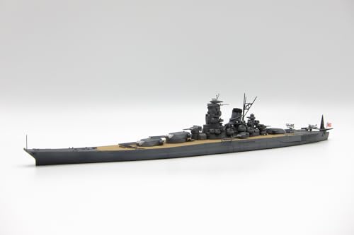 グレー/-/特-1・プラモデル・【スケール】1/700商品紹介 連合艦隊の象徴である戦艦大和　武装・艤装パーツを追加・仕様変更で再登場！ 製品は接着組立と塗装を必要とする未塗装キットです。 スケールは1/700で、艦底部は含まない洋上模型です。 従来（特シリーズ）の金型と新規に設計された追加パーツで構成された製品です。 戦艦大和は、日本海軍が設計・建造した最後の艦型「大和型」の1番艦で、呉海軍工廠にて開戦すぐの昭和16年12月に竣工しました。搭載する主砲は世界最大の46センチ砲9門、排水量は64 000トンと空前絶後の艦船でした。 竣工後はすぐに連合艦隊に編入、時代は航空機が主力となりつつあり大和も対空兵装を強化する改装を受けつつ、マリアナ沖海戦、レイテ沖海戦と出撃。 昭和20年4月には米軍が沖縄に上陸、水上特攻部隊として大和は護衛の軽巡・駆逐艦と共に出撃するも米軍航空部隊に進撃を阻止され九州坊ノ岬沖にて沈没しました。 ●製品は大和型戦艦1番艦「大和」の昭和16年12月、竣工時の姿をモチーフにしています。 ・左右両舷には副砲が装備され、電探は未装備で、対空兵装も増強前の姿。 製品発売時期による装備品等の再現度差異を統一化できるよう新規設計パーツを用意、一部は塗装作業を考慮した分割も。 ・12.7センチ連装高角砲A一改三型は全4パーツと細分化、既存品2パーツから造形解像度をアップ。 ・9メートルカッターは塗装を考慮し2パーツ化、ダビッド含め新規パーツを用意。（一部箇所除く） ・艦首の菊花紋章を新規に用意。 ・舷灯を新規に用意、これまで省略していた部分で追加表現用に。 ・救命浮標を新規に用意、これまで省略していた部分で追加表現用に。 ・艦尾艦名表記（軍艦色塗潰し色調）とマスト白線のデカールを追加。 ・艦橋/防空指揮所には精密感を増す双眼望遠鏡パーツが別パーツで収録。 ・艦載機は九五式水上偵察機が2機付属。 ・艦体は左右舷側および木甲板部分が1パーツとなった一体成型パーツです。 ・艦体（舷側）は戦訓による舷窓閉鎖が行われる前の専用パーツです。 ・艦首部分および航空作業甲板は別パーツで用意。 ・艦橋および煙突は左右張り合わせ式の形状。 ・艦橋背面のラッタルは2番艦「武蔵」とは異なる形状を専用パーツで再現。 ・艦橋最上部の15メートル測距儀は完成後も全周旋回が可能な構造。 ・46センチ主砲塔は完成後も旋回が可能な構造。 ・主砲は砲身とキャンバスを一体とし、俯仰角度は固定式。 ・錨鎖甲板や艦尾甲板は繊細なスプリット模様（滑り止め模様）を彫刻で再現。 ・九五式水上偵察機はフロートなど細部を別パーツ化し精細な造形を表現。 ・成型色は主要パーツおよび艦底板、艦載機、などグレー成型。 ●付属デカールは3種類 ・航空作業甲板部分の歩行帯を収録した大和型専用のデカールが1枚付属。 ・軍艦旗や日章旗のマーキングを収録したデカールが1枚付属。 　・軍艦旗等はサイズ3種を用意。実物の10巾、6巾、3巾の寸法を1/700スケールとしたものが収録。 ・喫水表記や艦首の菊花紋章、艦尾の艦名表記（金色および軍艦色塗りつぶしの2種）を収録したデカールが1枚付属。 【付属内容】 ・ランナーx26 ・組立説明書x1 ・デカールx3 ※この商品は日本製です。 ※この商品は、組み立てが必要なプラスチックモデルキットです。 安全警告 なし