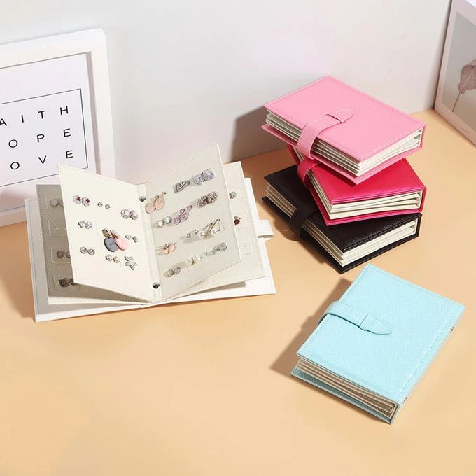 アクセサリー 収納ケース　ピアス収納ボックス　ピアス収納 専用　ブック形 手帳型　ジュエリーケース..