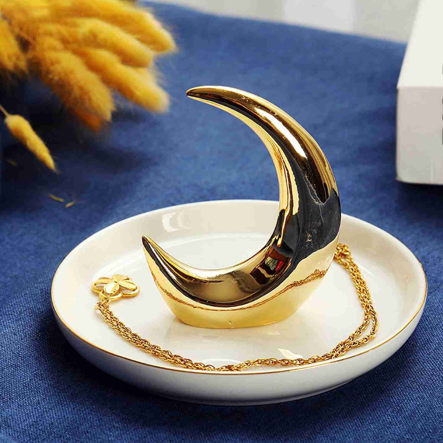 アクセサリートレイ ネコ 羽形 アクセサリーホルダー アクセサリー収納 アクセサリースタンド シュエリーホルダー 小物入れ ジュエリー収納 指輪ホルダー 陶器 ...