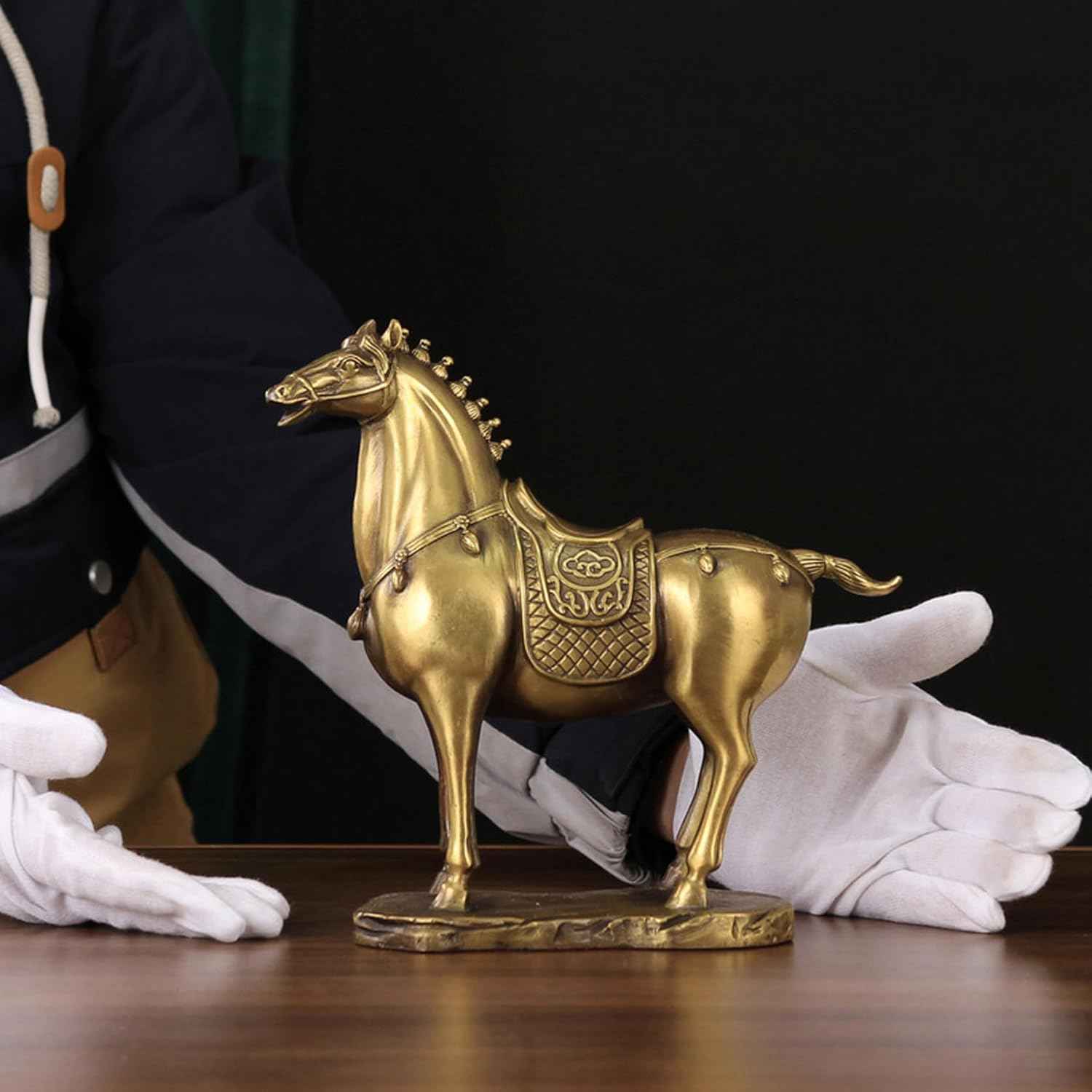 ゴールド 真鍮 置物 誕生日プレゼント ギフト 贈り物 女性 男性 友達 母 父 午年 誕生日 プレゼント ウマ 馬 競馬グッズ 競馬 F 開運 タイプ2 開運...