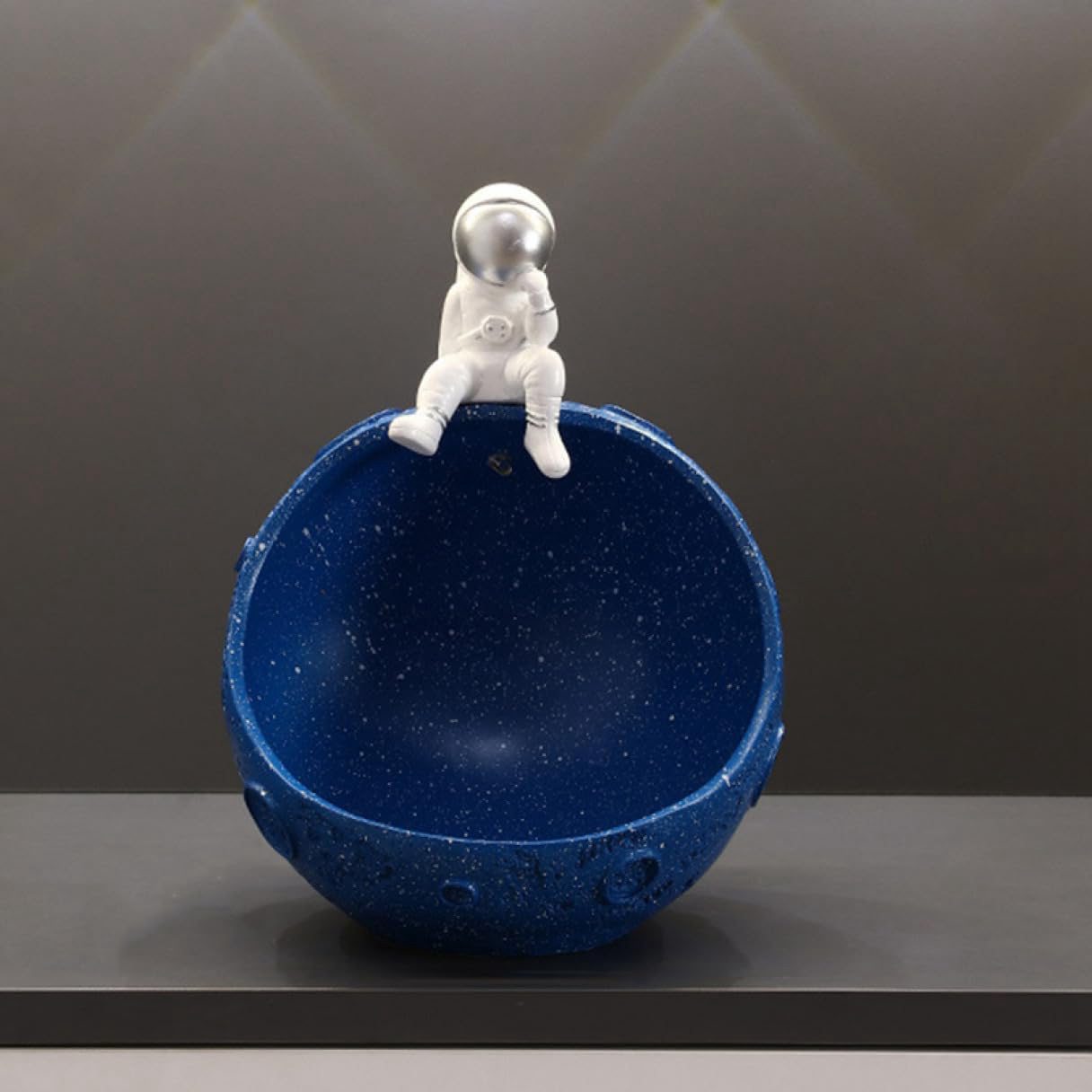 置き物 トレイ ジュエリー トレー 宇宙飛行士 収納 おしゃれ かわいい 人像 インテリア 置物 小物 入れ 小皿 ピアス ネックレス 指輪 イヤリング 鍵 コ...