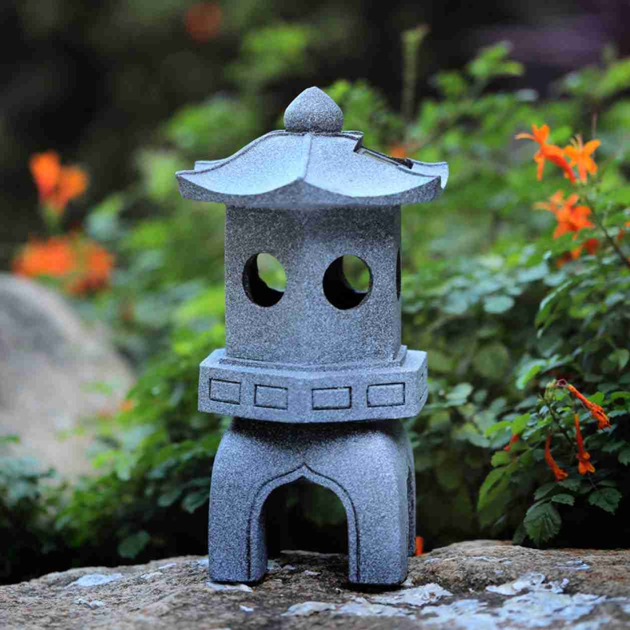 ガーデンライト ガーデニングオブジェソーラーLED 彫刻 飾り 防水 耐久 かわいい プレゼント 庭 F 屋外 デコレーション 誕生日 お盆 お中元 祭り スタ...