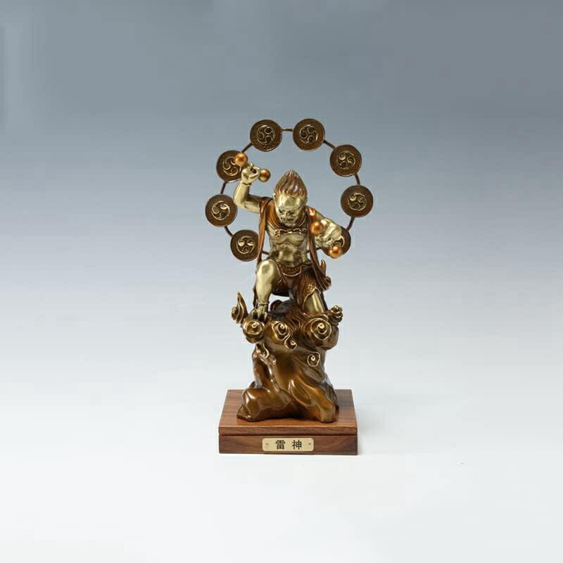 　　　 -------商品詳細------- 材質：銅製 /雷神寸法：高さ：24cm 幅：12cm 厚さ：8cm。台座寸法：高さ：2.5cm 幅：11cm 厚さ：10cm。 /手作業で測ったので少しの誤差が有ります（1cm以内）。 風神は鬼...