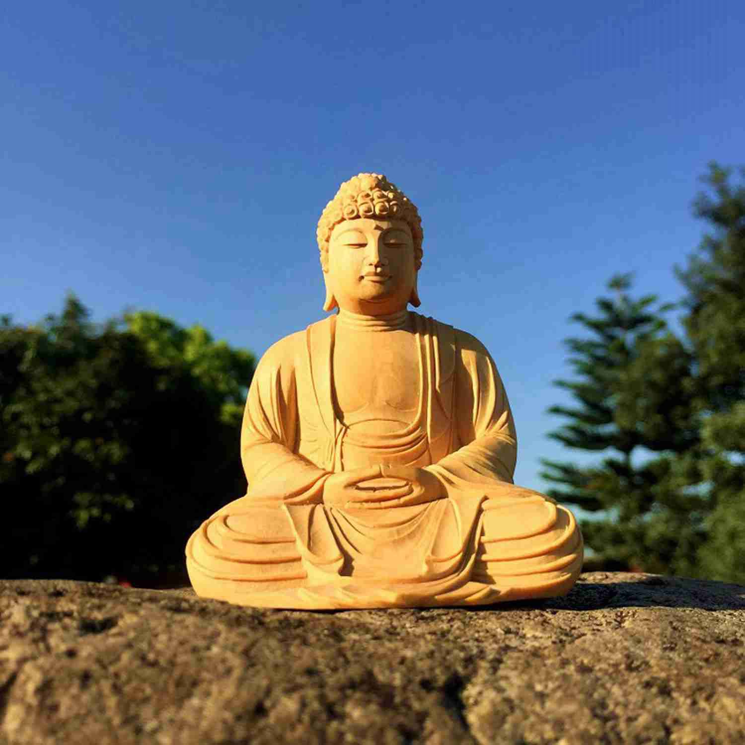 仏像 木彫り 置物【如来】釈迦如来座像（総高9cm幅10.5cm奥7cm）柘植製高級木彫り 仏壇仏像 祈る 厄除け