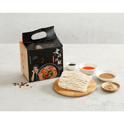 Smile Spoon 楽天市場店 HOWSLER FOODS 老媽拌麺 ラオマバンメン 台湾まぜそば 担々麺 4食入り 697g 画像3
