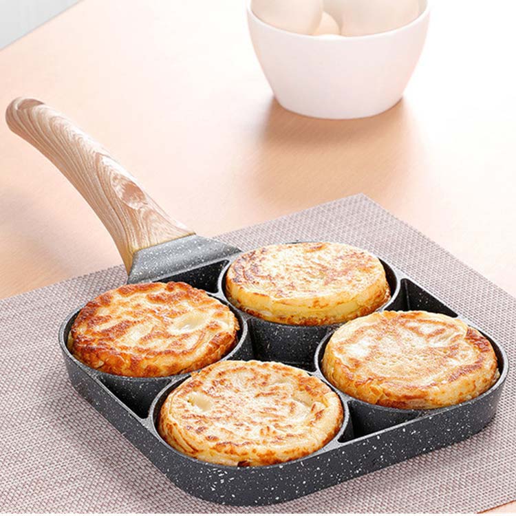 4つ穴円形フライパン 仕切り付き 3in1 2つ穴円形フライパン 今川焼き パンケーキ 目玉焼きフライパン IH対応 マルチパン 仕切り フライパン 鉄 お弁当 フライパン 弁当 作り キャラ弁 型 丸い 朝食 エッグパン 電磁調理器 ガス対応 smilife0319-10010137 smilife サンプル画像3