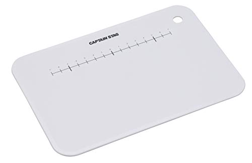 スタンダードホワイト/長さ21.5 x 幅15 cm/UH-4706・Style:スタンダード・パッケージ個数:1・製品サイズ:(約)150×215×厚さ2mm(A5サイズ)・材質:ポリプロピレン(耐熱温度110度)・原産国:日本製品サイズ:(約)150×215×厚さ2mm(A5サイズ) 材質:ポリプロピレン(耐熱温度110度) 原産国:日本 ソロキャンプに最適なコンパクトサイズ。 便利な目盛り付き。 UG-43 カマドスマートグリルB6型にぴったりな収納サイズ。収納バッグにグリルと一緒に収納可能。 レンタル等による貸出、オークション等による販売や中古販売、及び譲渡によって発生した故障・破損・損害・事故などにつきましては一切責任を負いかねますので予めご了承ください。