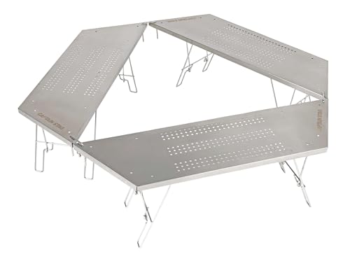 インダストリアルシルバー/幅860×奥行240×高さ270mm/UC-599・組立サイズ:(約)テーブル単品/幅860×奥行240×高さ270mm・収納サイズ:(約)860×240×厚さ60mm(テーブル単品:860×240×厚さ20mm)・製品重量:(約)6.7kg・耐荷重:天板1枚あたり/20kg(均等)・材質:甲板の表面材/ステンレス鋼、脚部/鉄(クロムめっき)、原産国:中国商品紹介 耐熱性のあるステンレス製焚き火テーブル。 テーブルは奥行があり独立使用時も安定した使用が可能。 脚は本体と一体型で簡単に組立・収納が可能。 天板を組合わせて様々なシーンに対応。 組立サイズ:(約)テーブル単品/幅860×奥行240×高さ270mm 収納サイズ:(約)860×240×厚さ60mm(テーブル単品:860×240×厚さ20mm) 製品重量:(約)6.7kg 耐荷重:天板1枚あたり/20kg(均等) 材質:甲板の表面材/ステンレス鋼、脚部/鉄(クロムめっき) 原産国:中国 レンタル等による貸出、オークション等による販売や中古販売、及び譲渡によって発生した故障・破損・損害・事故などにつきましては一切責任を負いかねますので予めご了承ください。 安全警告 このテーブルは、天板1枚あたり20kgまでの荷重に耐えます。重い物を置いたり、過度な荷重をかけないでください。また、焚き火テーブルとして使用する場合は、火の扱いに注意してください。正しい組み立てと使用法を確認してください。