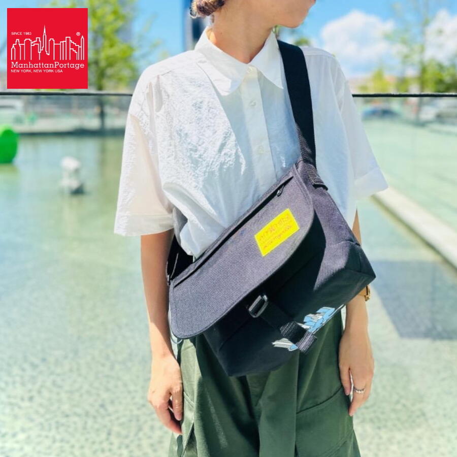 マンハッタンポーテージ Manhattan Portage ナイロンメッセンジャーバッグ JR フラップ ジッパー ポケット ビニールライニング ジェレミーヴィル NYC Nylon Messenger Bag JR Flap Zipper Pocket Vinyl Lining Jeremyville NYC ブラック 1605-JR-FZP-LVL-JV-NYC BLK