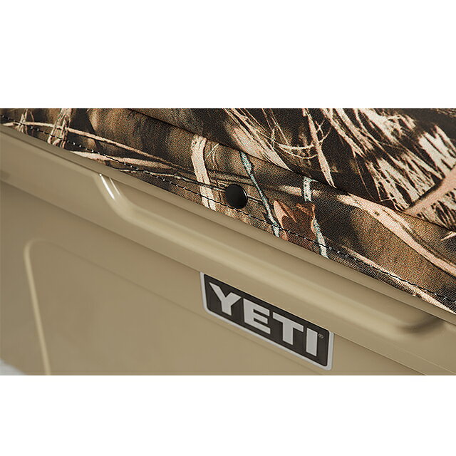 YETI COOLERS TUNDRA 45 SEAT CUSHION IN CAMO MAX 4 ct45max4yeti イエティ クーラー ボックス シート クッション クーラーBOX キャンプ アウトドア カモ 迷彩 USA