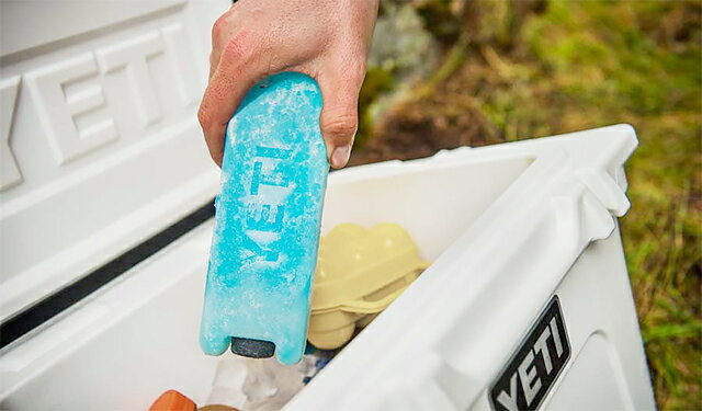 YETI ICE 1LB ytice1lbyeti イエティ クーラー アイス 保冷剤 キャンプ アウトドア 釣り USA通販格安セール情報 楽天 通販