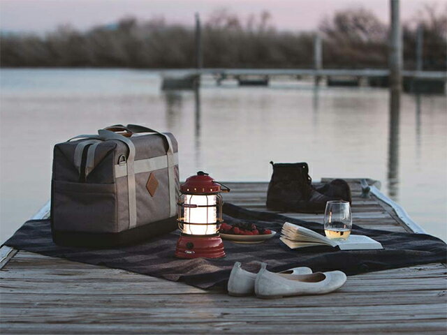 Barebones Living Forest Lantern ANTIQUE BRONZ LIV-261ベアボーンズリビング フォレスト ランタン 充電式 LED アンティーク ブロンズ キャンプ アウトドア通販格安セール情報 楽天 通販