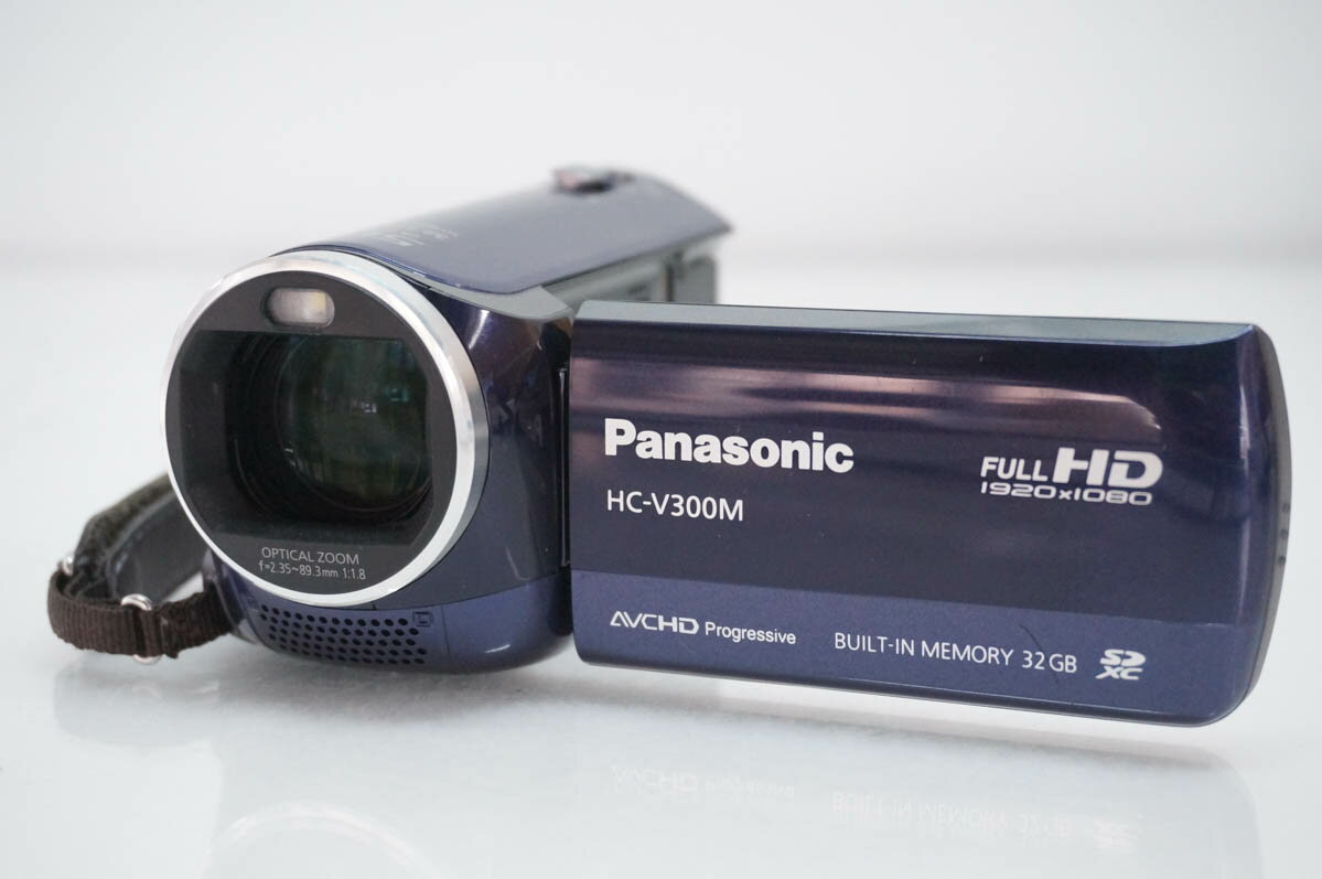 【中古】Panasonicパナソニック デジタルハイビジョンビデオカメラ HC-V300M メモリータイプ 32GB