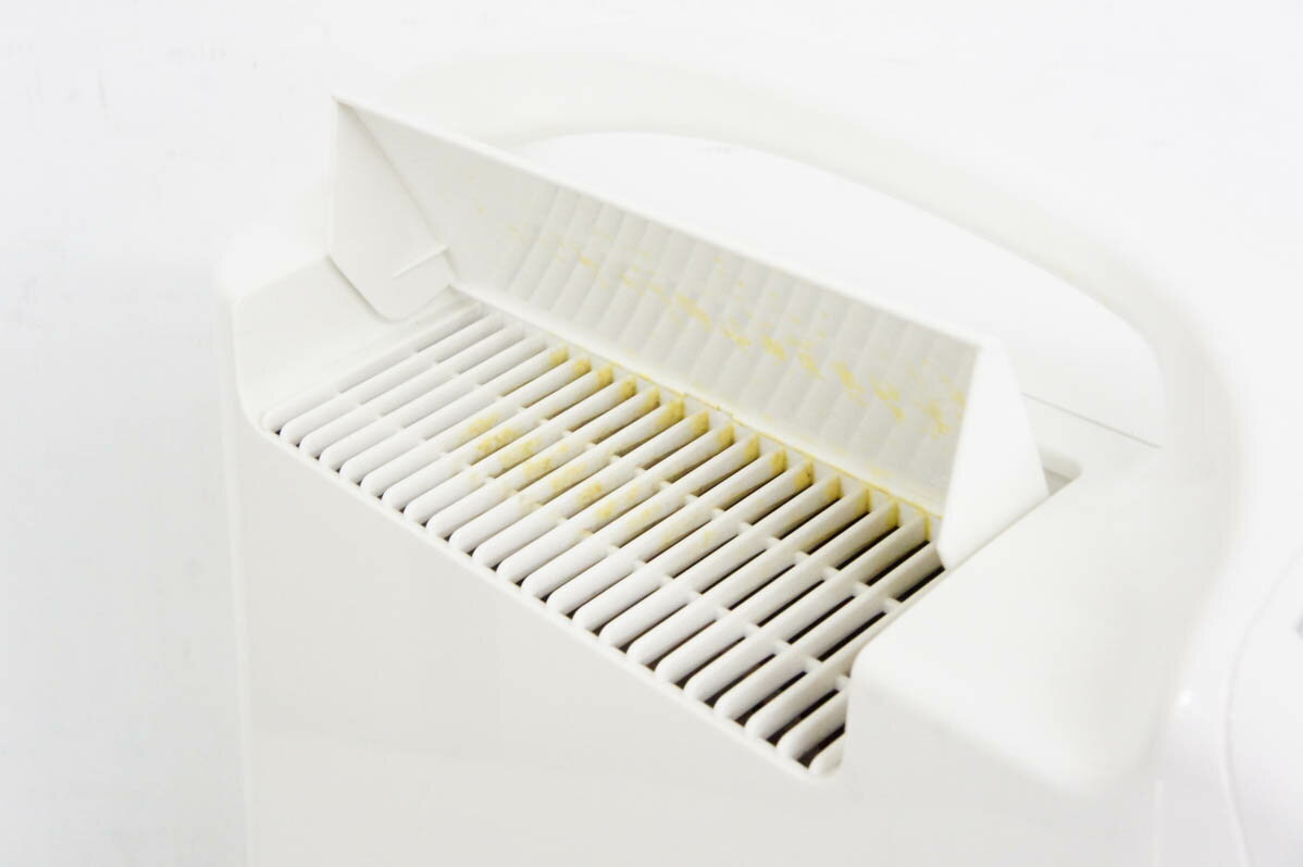 【中古】コロナCORONA コンプレッサー方式除湿機 木造7畳〜コンクリート造14畳 CD-S6319(W)