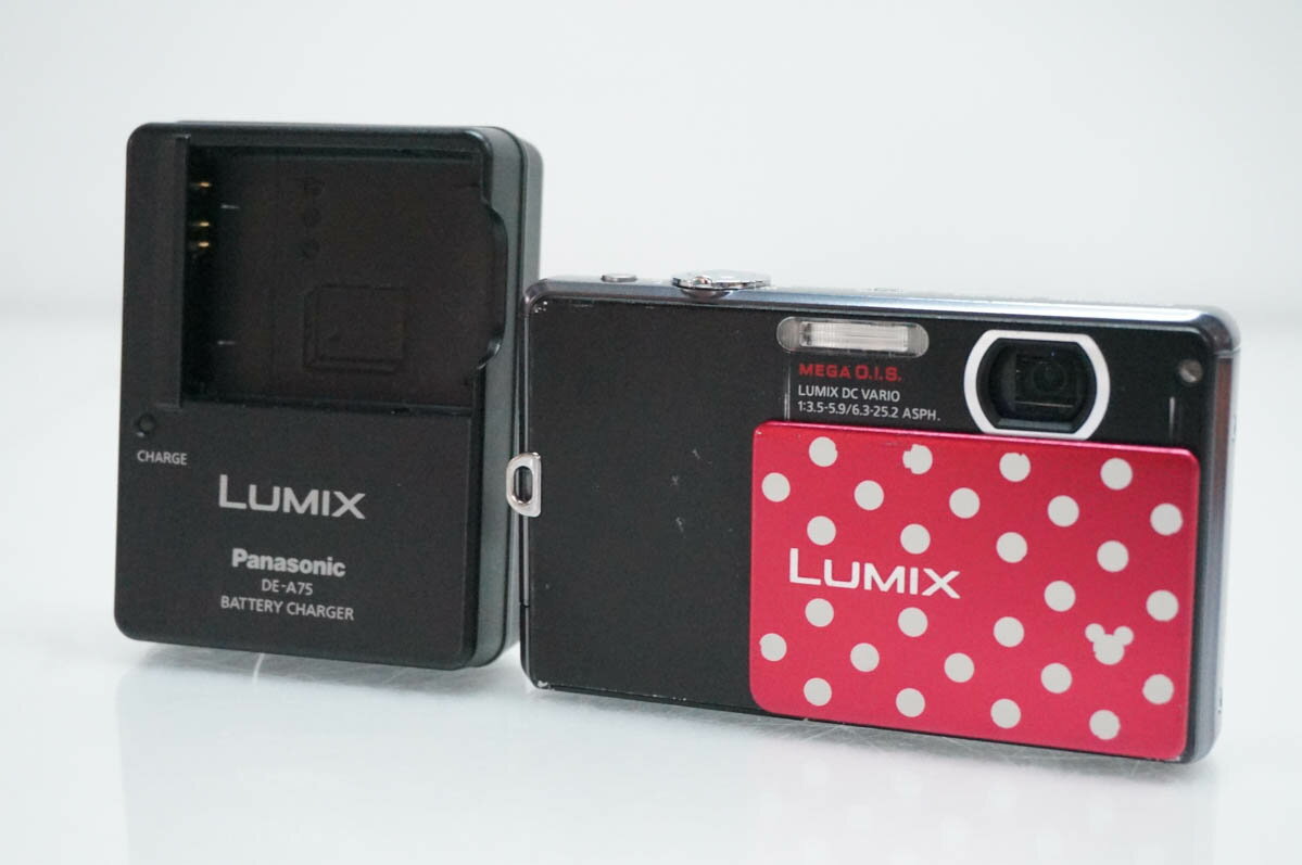 【中古】Panasonicパナソニック コンパクトデジタルカメラ LUMIXルミックス 1410万画素 DMC-FP3-KA ディズニーモデル