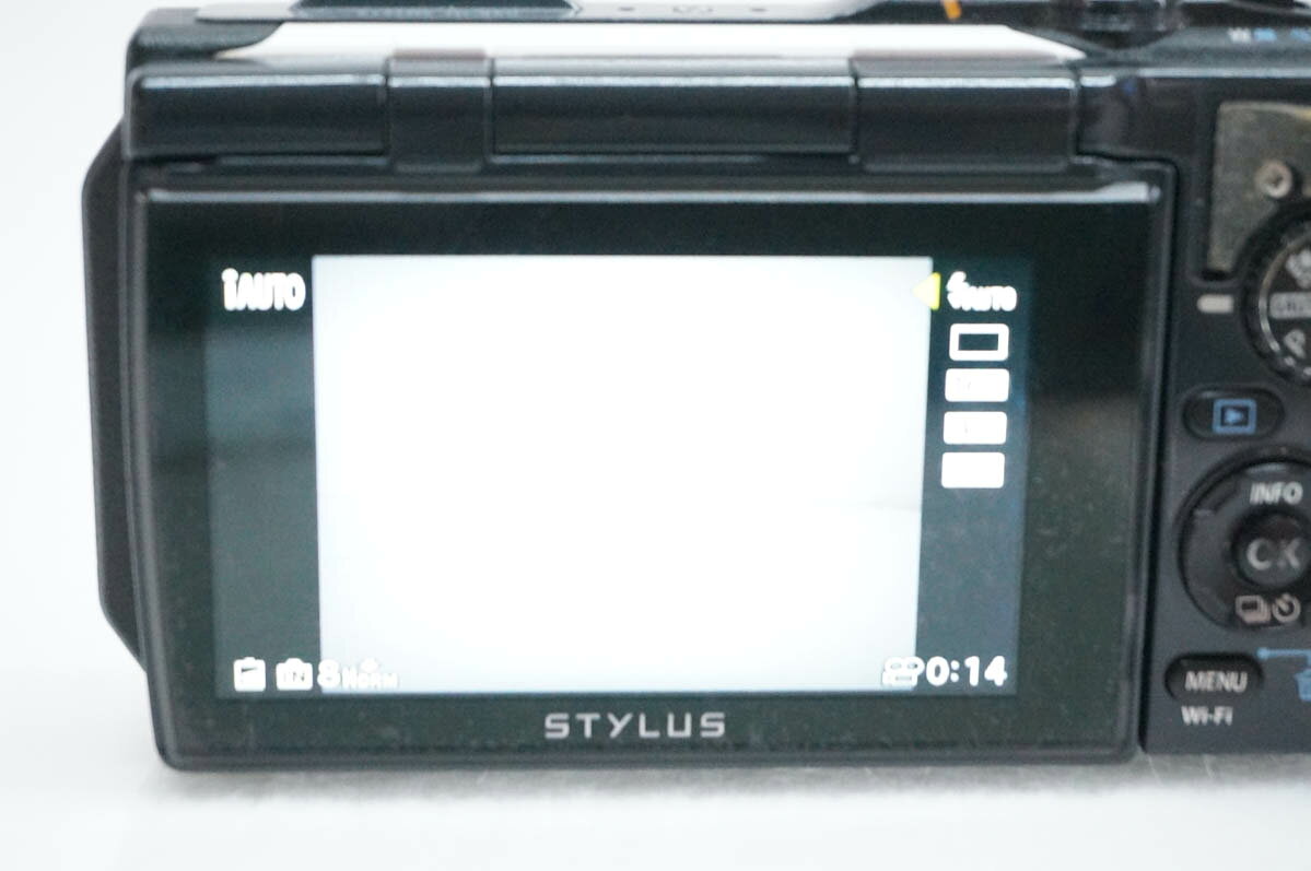 【中古】OLYMPUSオリンパス コンパクトデジタルカメラ TG-860 Toughタフ 1600万画...